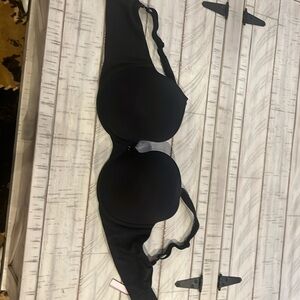 Body by Victoria 38DDD. Excellent condition